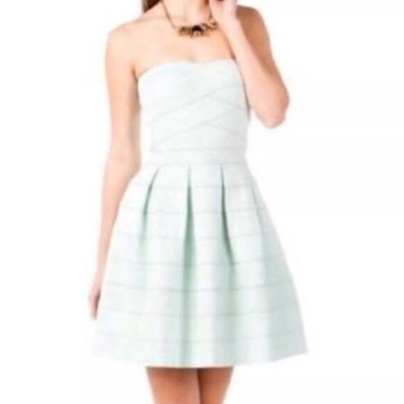 June & Ivy Strapless Bandage Fit & Flare Dress Mint Green Women M Cocktail Party - Picture 2 of 11